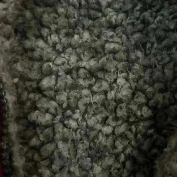 Maurices Vest Woman's Med reversible full zip Sherpa plaid - Picture 2 of 3